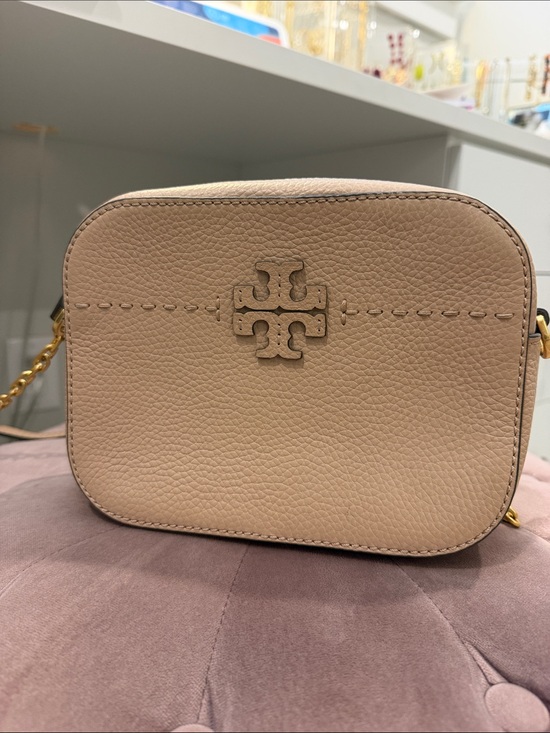 Tory Burch Handbags - Tory Burch Blush Crossbody Pebbled Leather